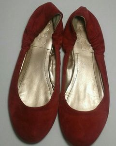 โบ FI NAL SALEโบ BCBG paris suede flats