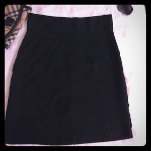 NWOT Black Fitted Pleated Mini Skirt Black Silver