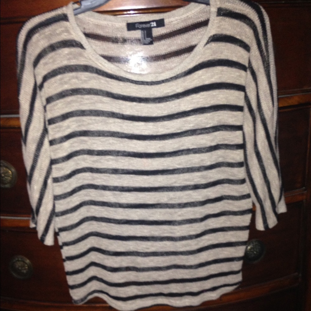 3/4 sleeve top!