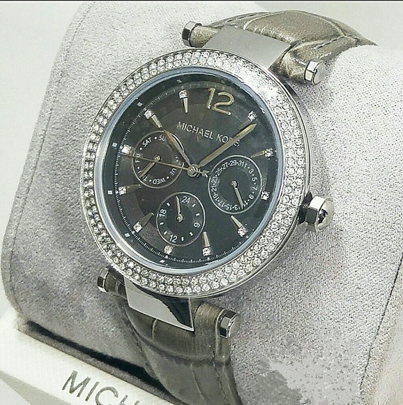 NWT Michael Kors sliver Crystal Grey Ladies watch