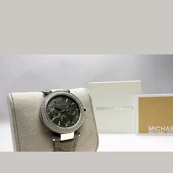 NWT Michael Kors sliver Crystal Grey Ladies watch