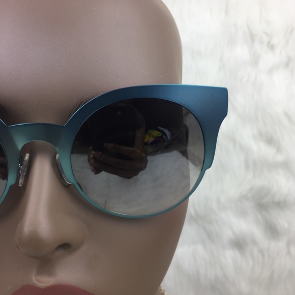 Fendi Cat-eye Grey Mirror Shade Sunglasses--Aqua main image 4