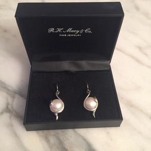 Cultured Freshwater Pearl Drop Earrings (Silver)