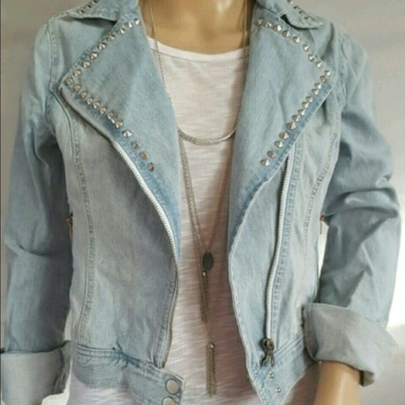 LAST ONE - Studded Junior's Jean Jacket - Picture 4 of 5