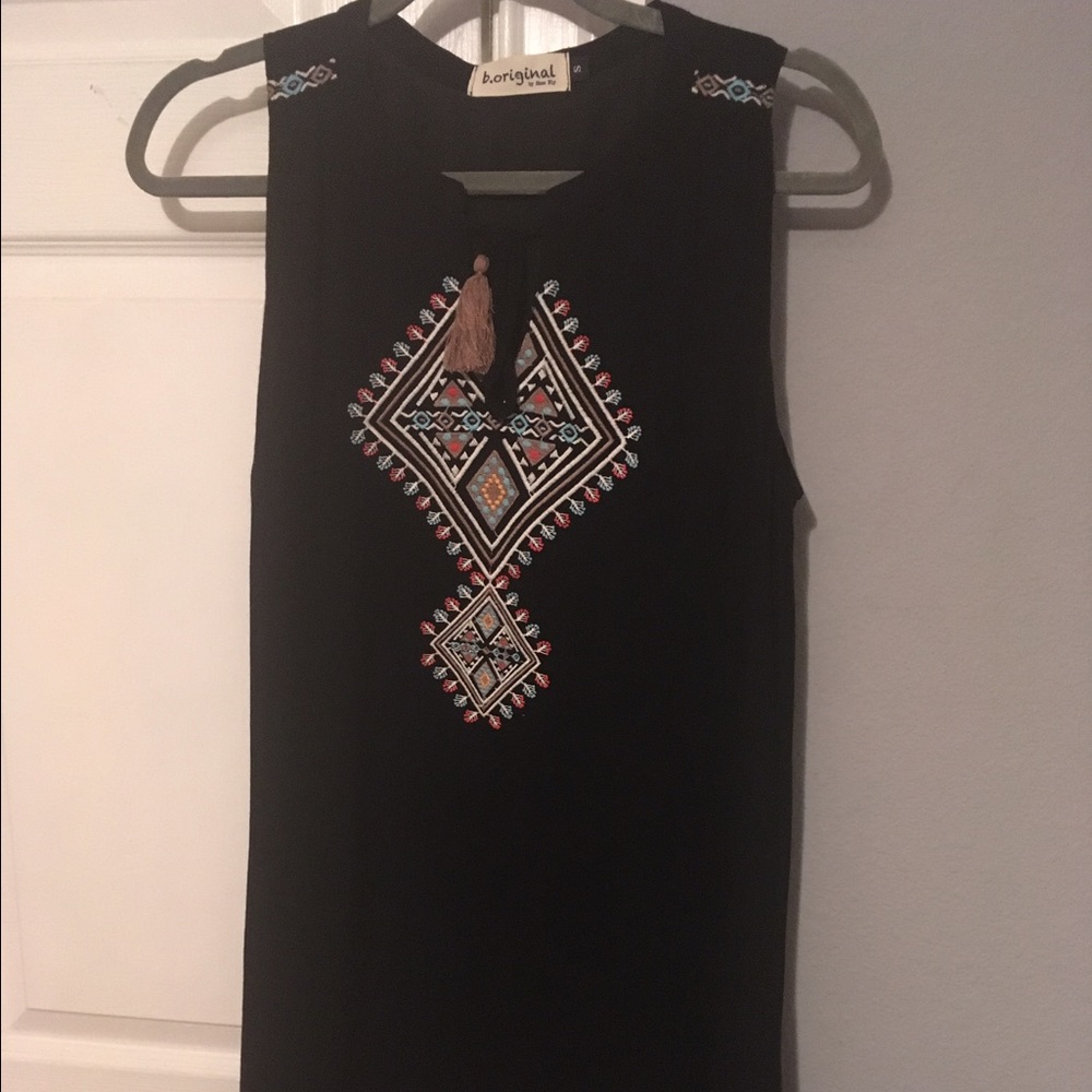 B.original Black embroidered dress