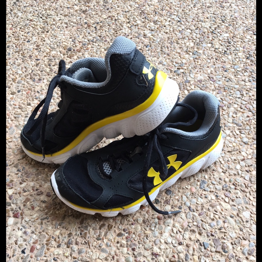 Boys Tennis Shoes