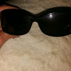 authentic Gucci sunglasses with original box