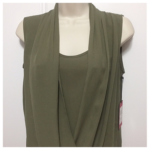 🚫SOLD🚫Vince Camuto Wrap-Front Blouse - Picture 3 of 6
