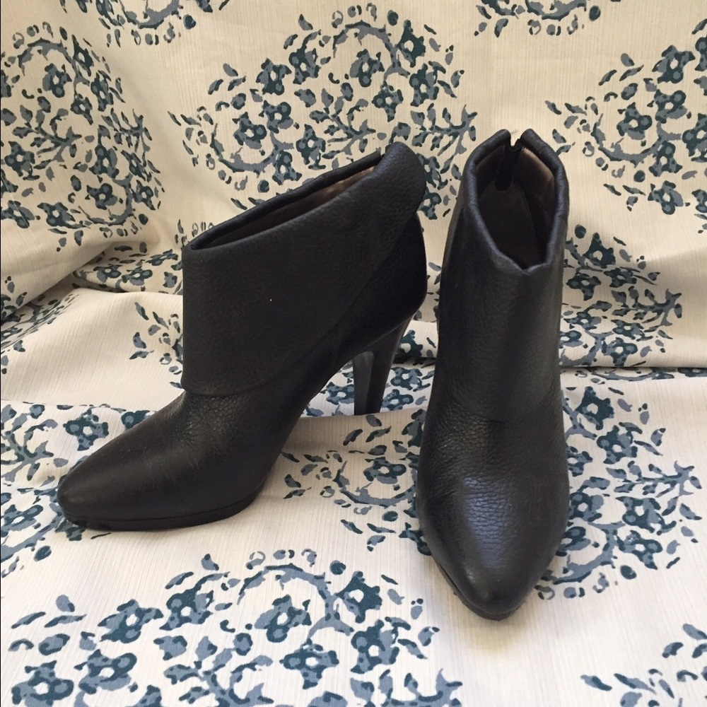 Banana Republic Booties