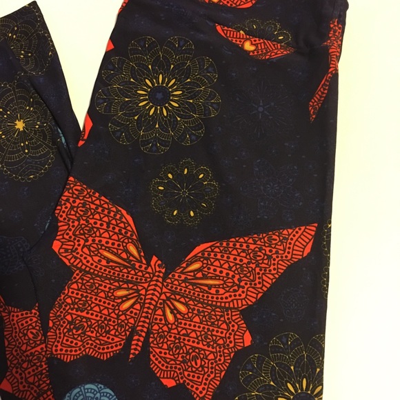 Brand new butterfly leggings - Picture 2 of 4