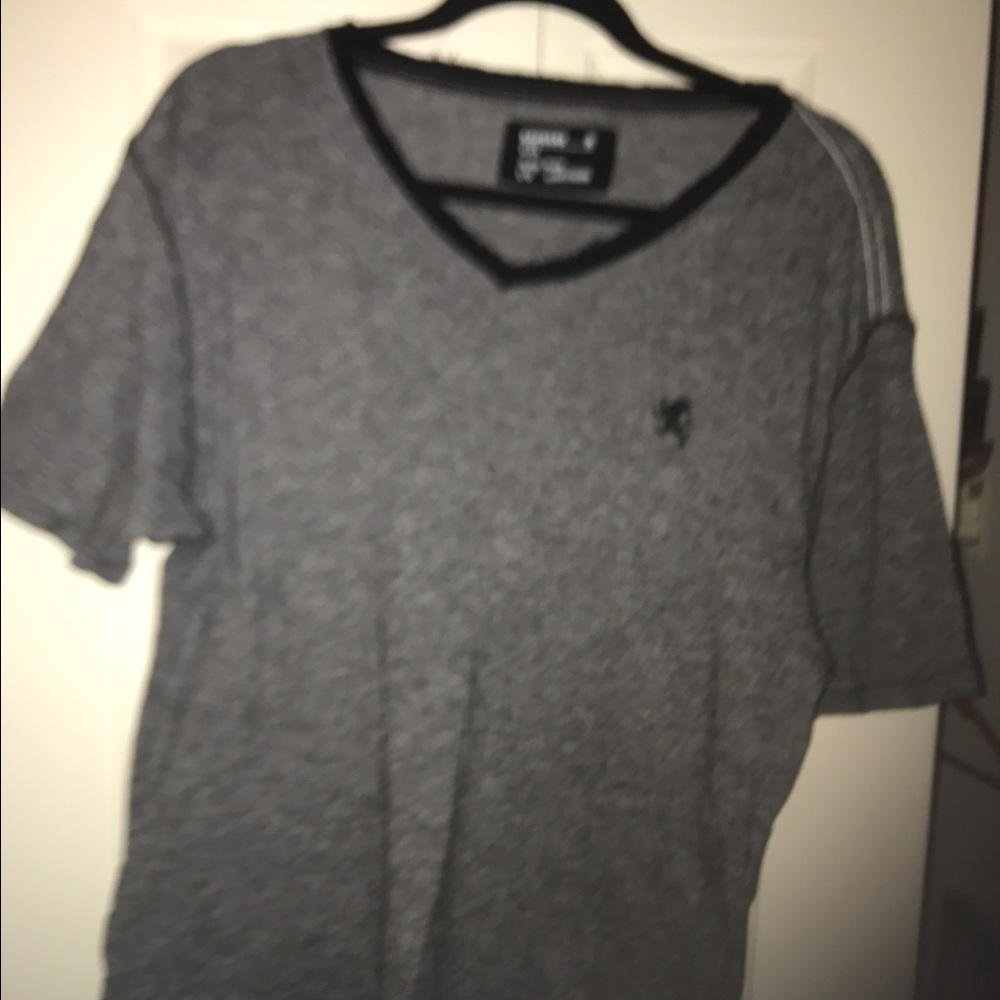 Express v beck tee shirt