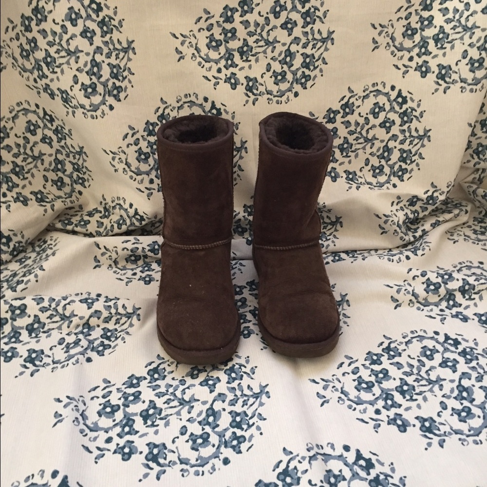 Brown Short UGGS