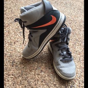 Boys Basketball Shoes