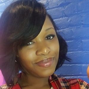 Meet your Posher, Carrie