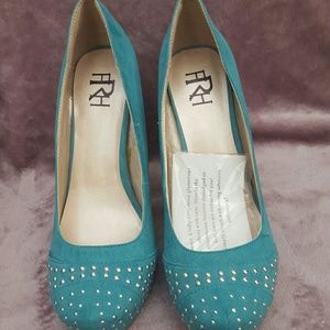 Farenhiet Teal Heels