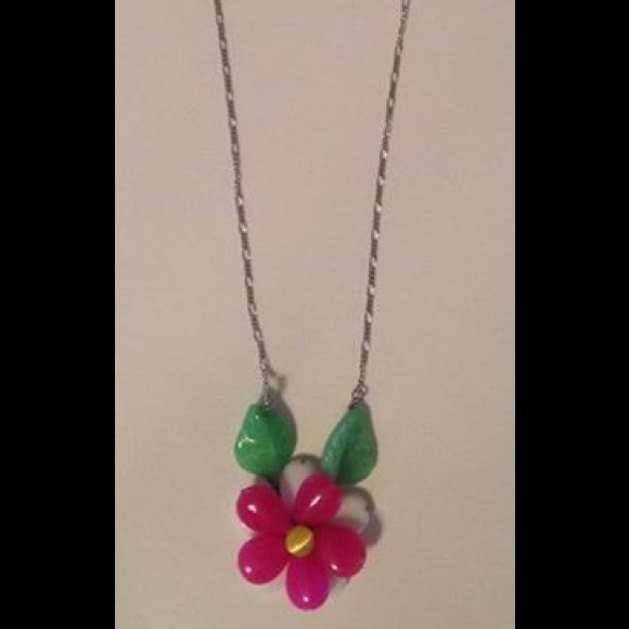 Glass Flower Necklace - Picture 2 of 3