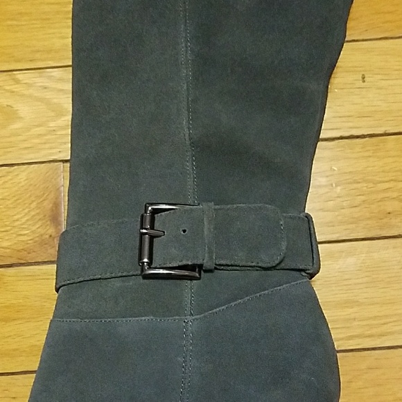 Paris Hilton / Brand new bpots - Picture 3 of 8