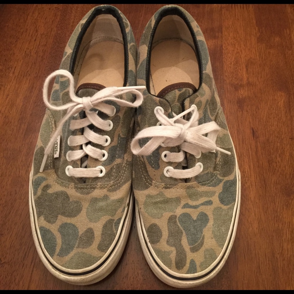 Vans Camouflage Size W10/ M 8.5