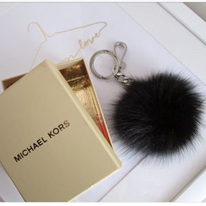 Michael kors  für Pom Pom keychain