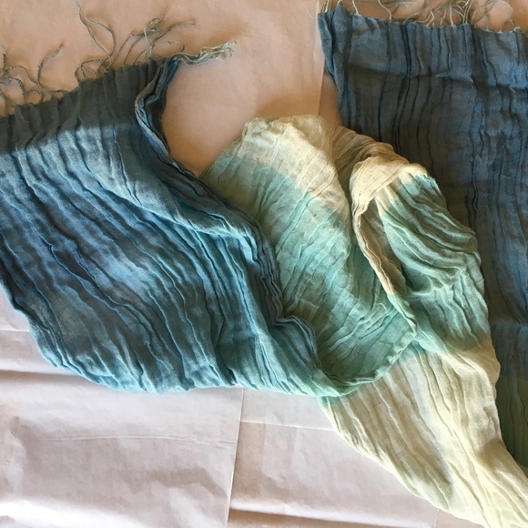 SOLD | Long Blue Scarf - Picture 3 of 4