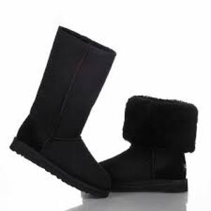 Classic tall black uggs