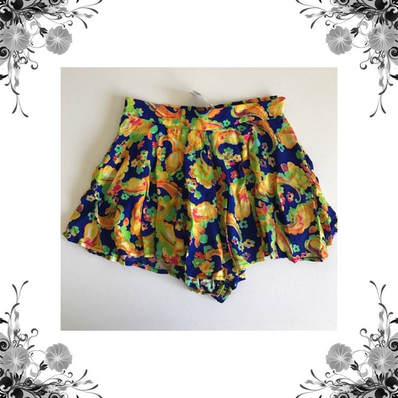 LF Pants - {LF Paper Heart} Paisley Print Shorts