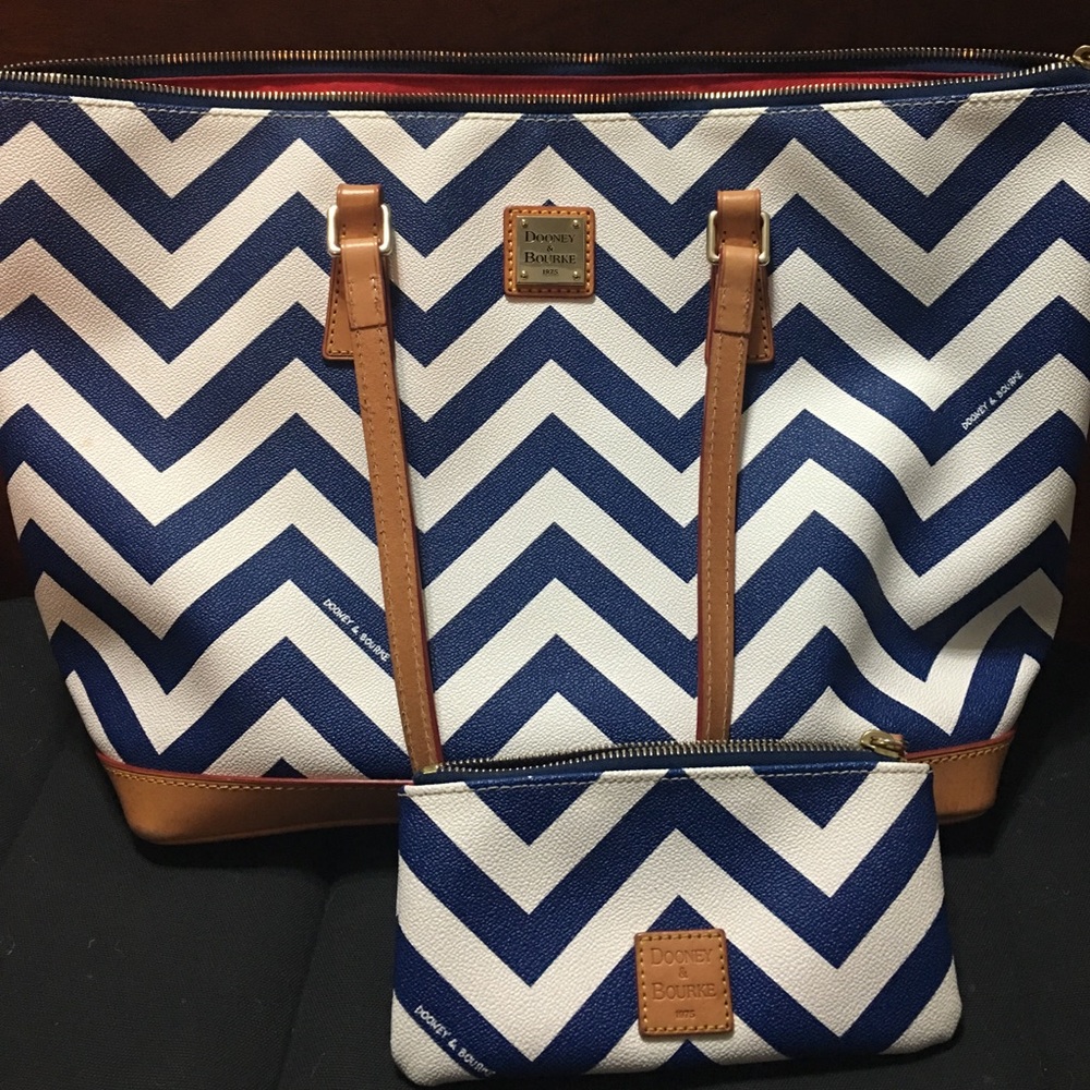 Dooney and Bourke Tote Bag
