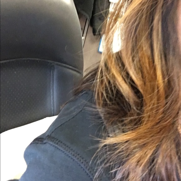 Meet your Posher, Laura - Picture 1 of 1