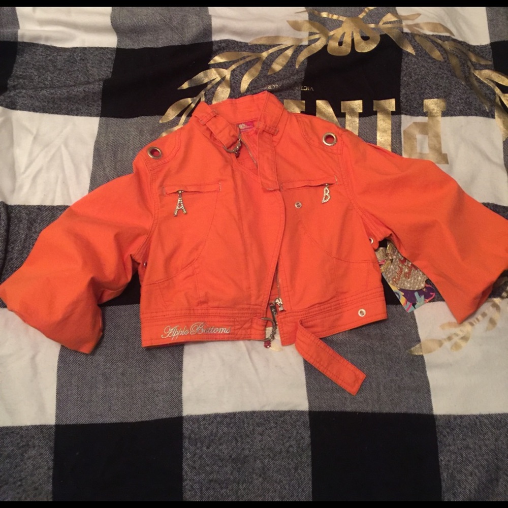Apple Bottom Cropped Jacket