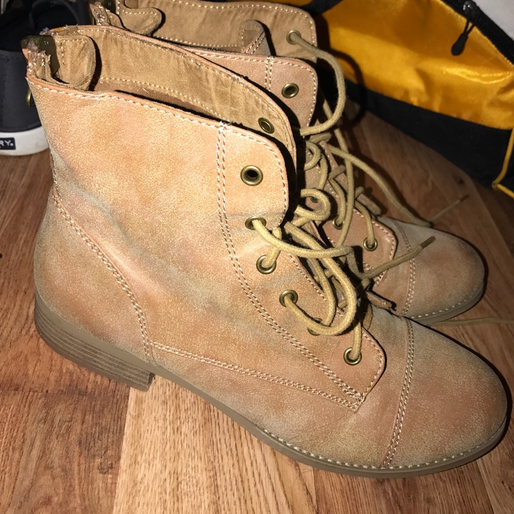 Guess Combat Boots