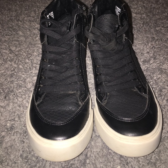 Steve Madden black sneaker size 6.5 women's - Picture 2 of 3