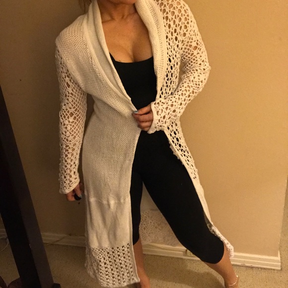 Newport News Sweaters - GORGEOUS - NEWPORT NEWS - sweater trench