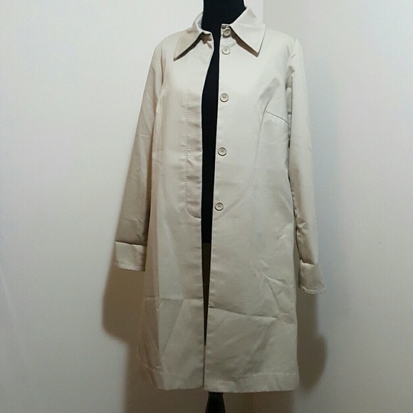 Boutique Jackets & Blazers - ⤵⤵Gap Beige Trench Coat Clearance! !