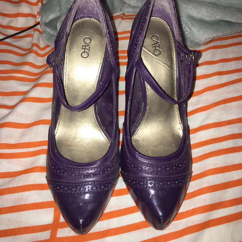 Purple Pumps