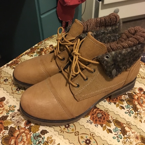 Ankle booties, never worn - Picture 1 of 1