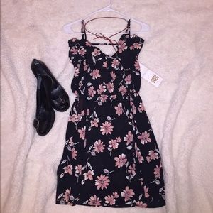 Pretty NWT floral black and pink Spring dress☀️🌸