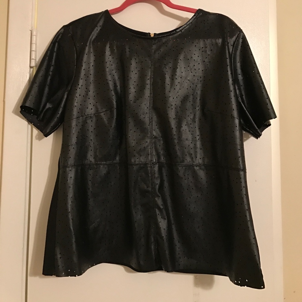 Faux leather shirt with shirt back