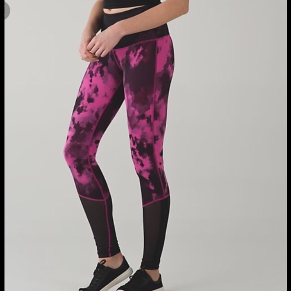 NWT Size 4 lululemon tights