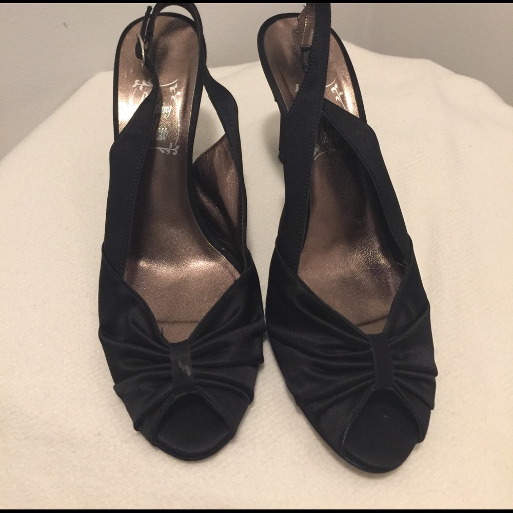 Black silk peep toe heels. Something Bleu