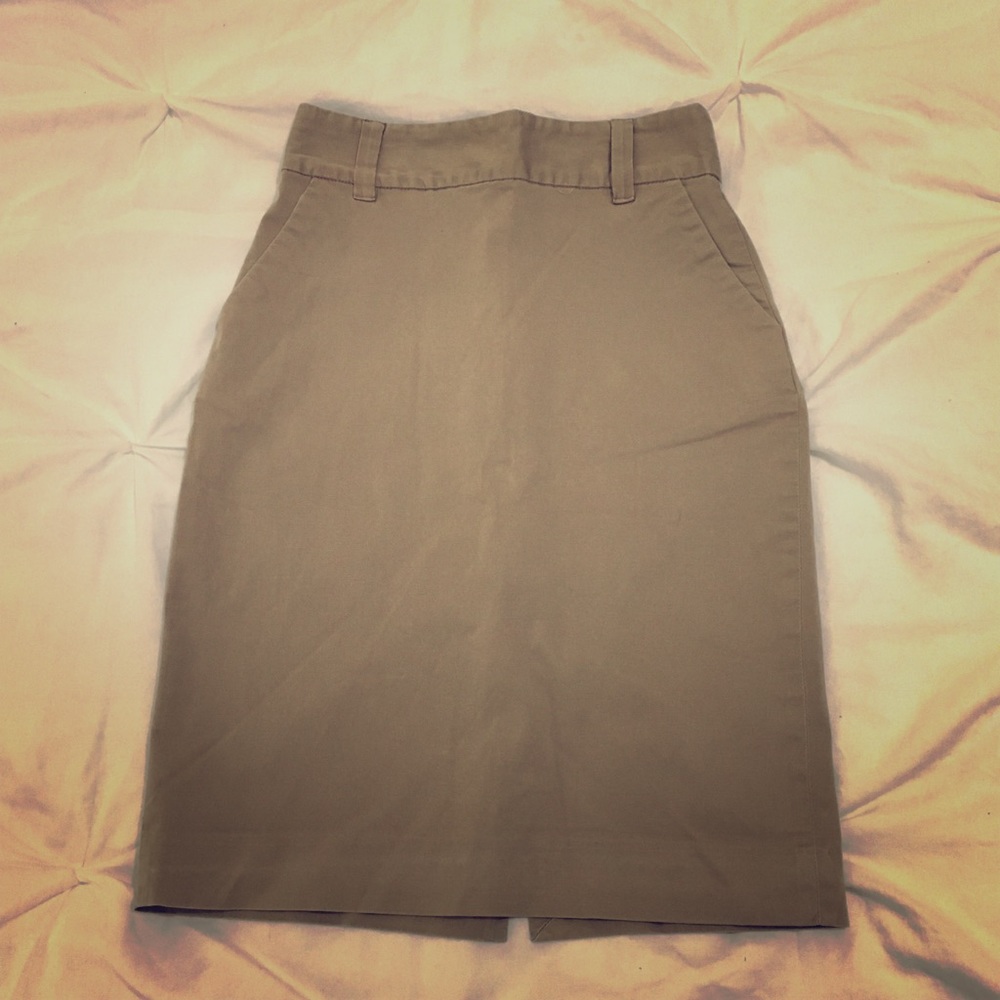 Banana Republic Stretch Khaki Skirt
