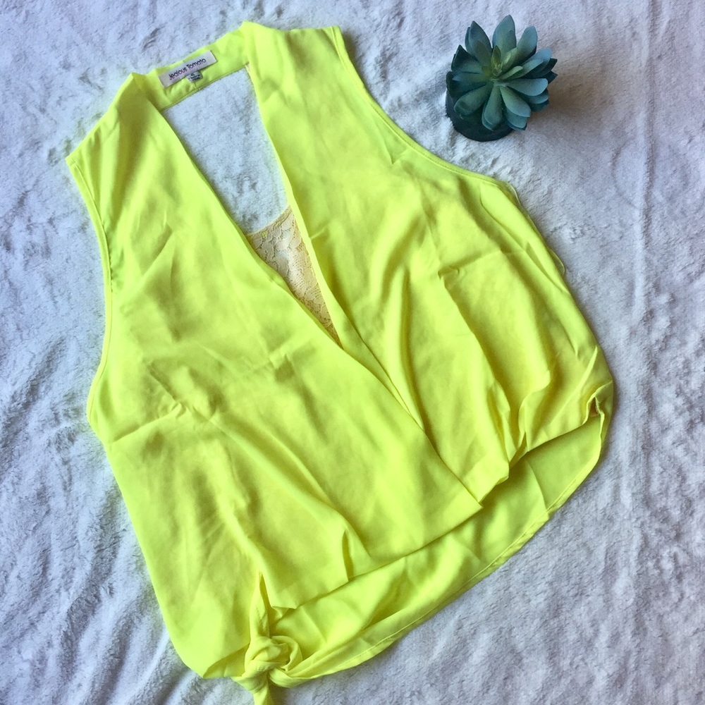 🆑 LAST 2: BLOWOUT Neon Yellow Surplice Blouse - Picture 3 of 4