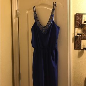 Selling a dressy to casual Pants Suit