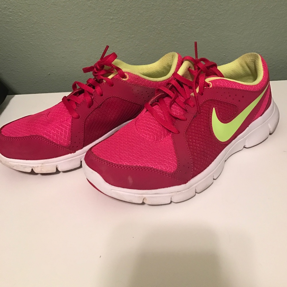Nike flex experience rn 2