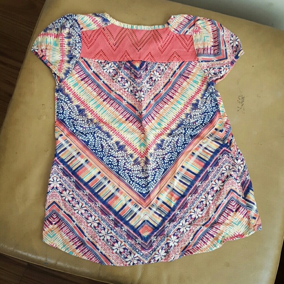 Colorful Top - Picture 4 of 4