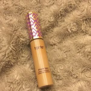 Tarte- Shape Tape Concealer
