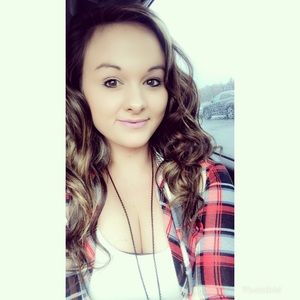 Meet your Posher, Chasitee