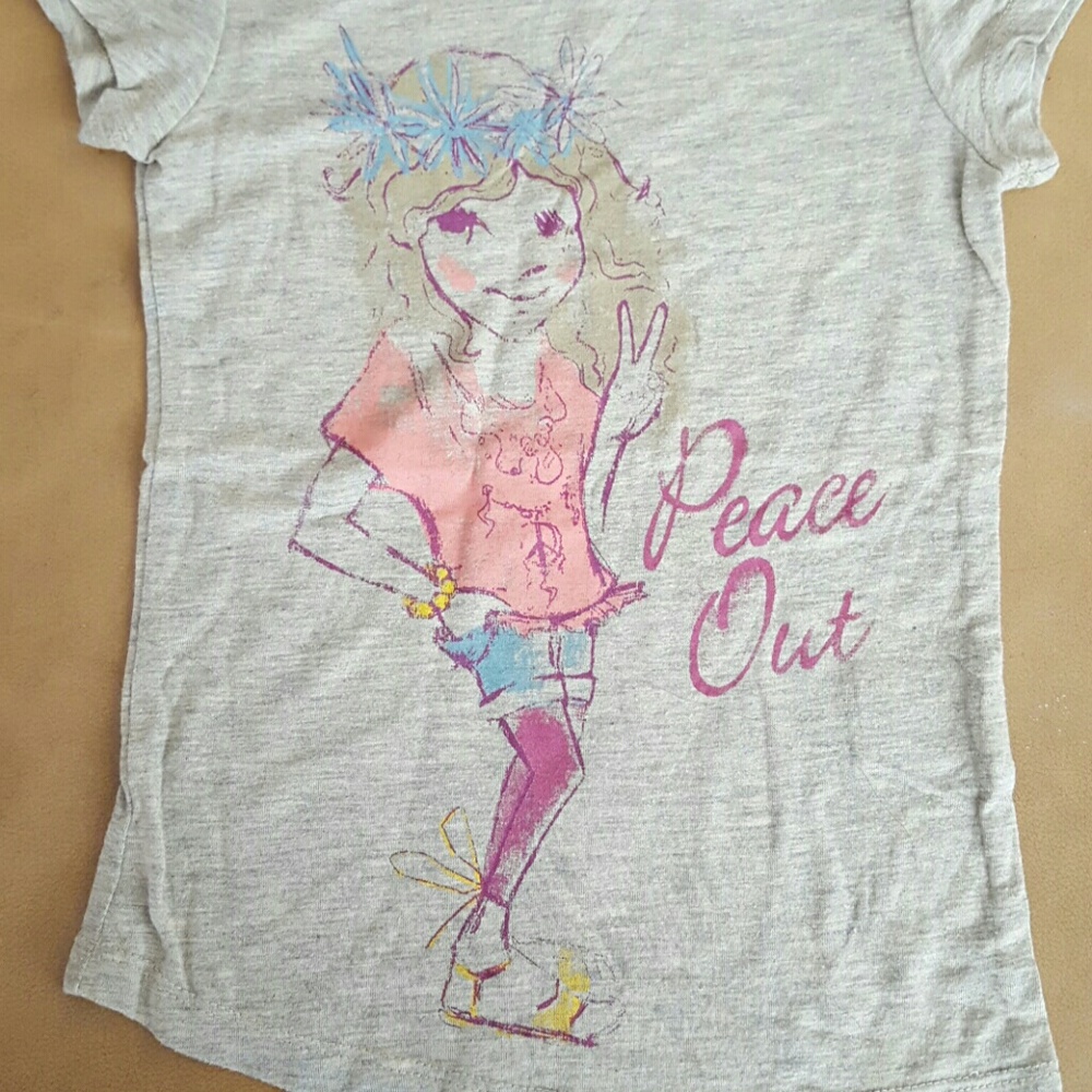 Jessica Simpson Graphic Tee - Picture 2 of 3