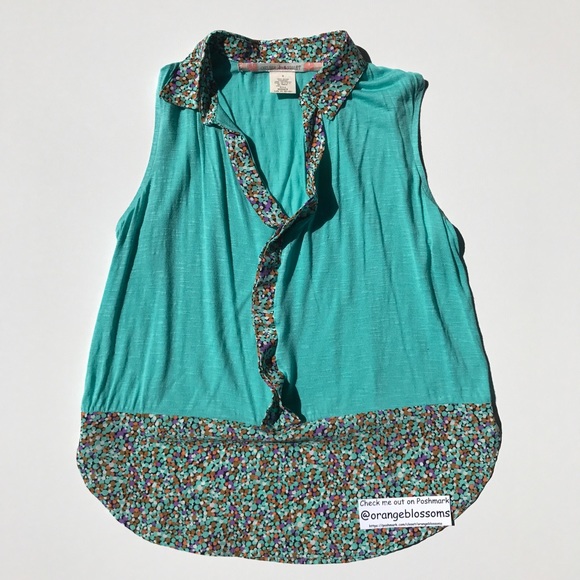Chelsea & Violet Tops - CHELSEA AND VIOLET GREEN TANK TOP SIZE M