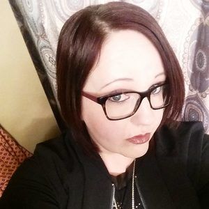 Meet your Posher, Yvonne