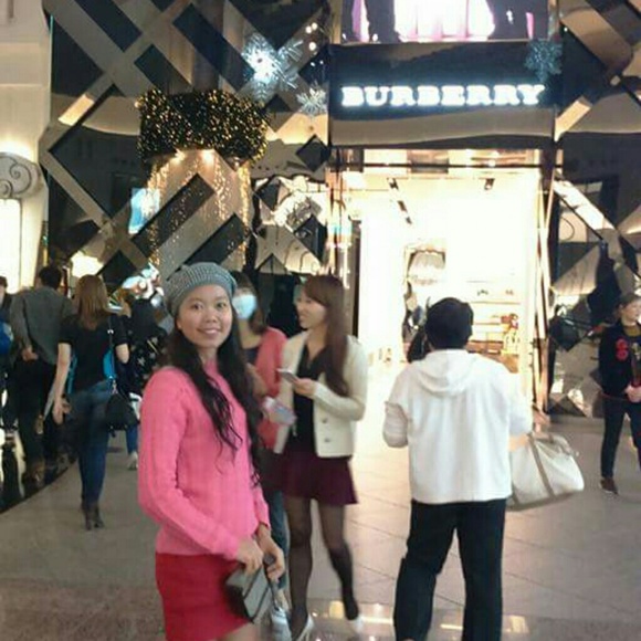 Meet your Posher, Lovely - Picture 3 of 17